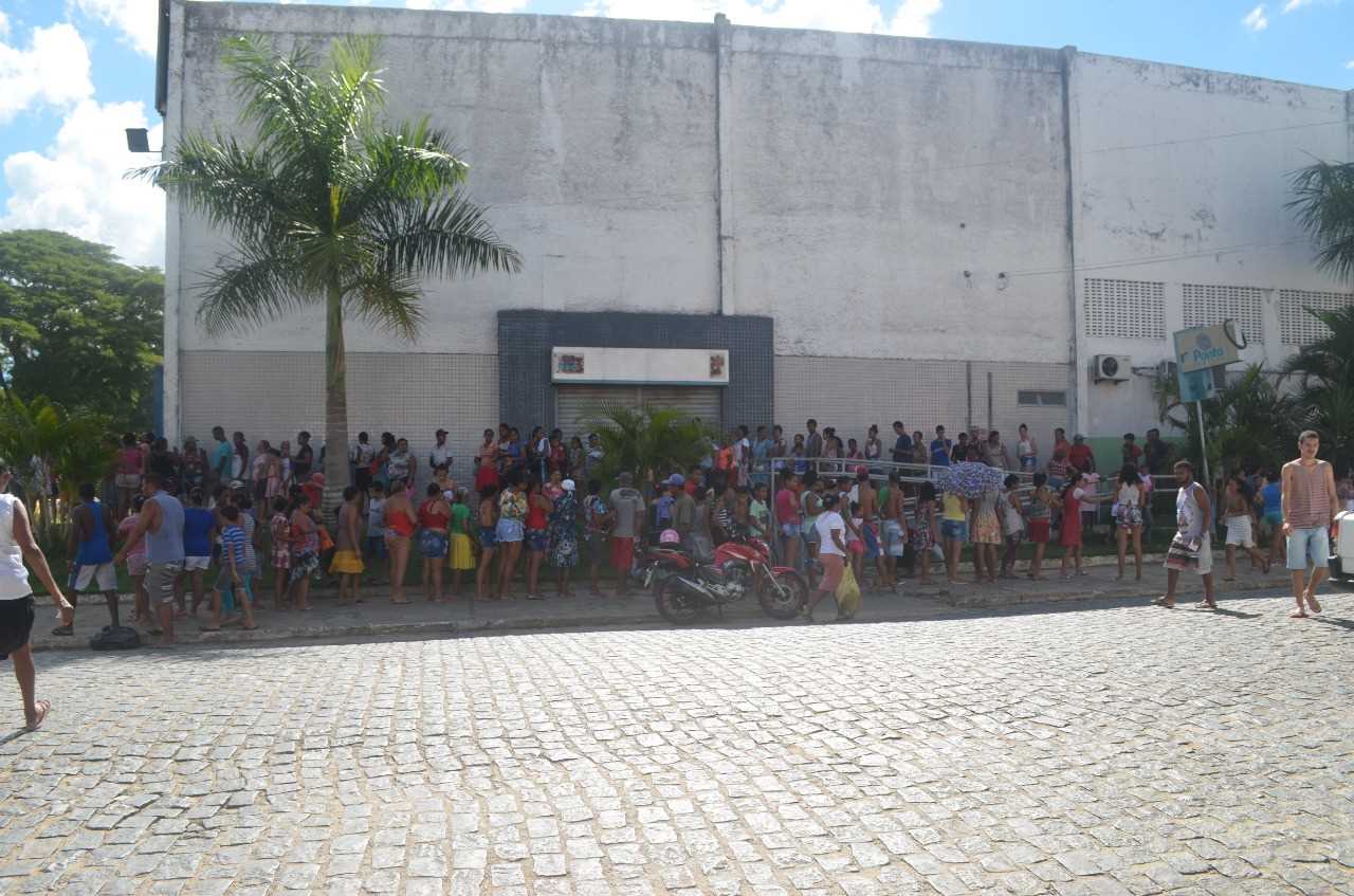 Camacã: Prefeitura faz entrega de quase 20 mil kg de  peixe a população carente e garante a alimentação da Semana Santa
